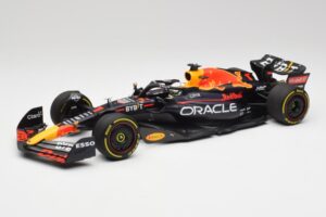 Red Bull RB18 #1 M. Verstappen France GP Winner 2022 Minichamps 1:18 110221201 Metalli