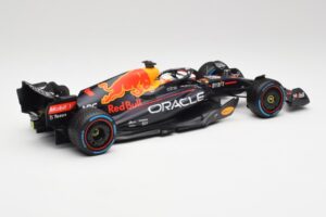 Red Bull RB18 #1 M. Verstappen Monaco GP 3rd Wet 2022 Minichamps 1:18 110220701 Metalli — kuva 2 / 7