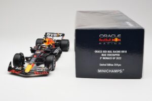 Red Bull RB18 #1 M. Verstappen Monaco GP 3rd Wet 2022 Minichamps 1:18 110220701 Metalli — kuva 7 / 7