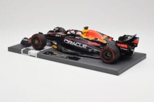 Red Bull RB18 Oracle #1 M. Verstappen Dutch GP 2022 Winner Minichamps 1:18 113221501 Hartsi — kuva 5 / 7