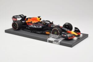 Red Bull RB18 #1 M. Verstappen Miami GP 2022 Winner Minichamps 1:18 113220301 Hartsi — kuva 4 / 7