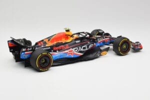 Red Bull RB19 #1 M. Verstappen Austin GP Winner 2023 Minichamps 1:18 110231901 Metalli — kuva 2 / 6