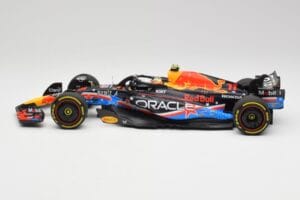Red Bull RB19 #1 M. Verstappen Austin GP Winner 2023 Minichamps 1:18 110231901 Metalli — kuva 3 / 6