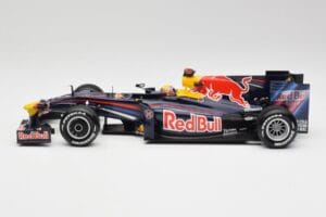 Red Bull RB3 #2 M. Webber F1 2007 Minichamps 1:18 110110272 Metalli — kuva 3 / 6