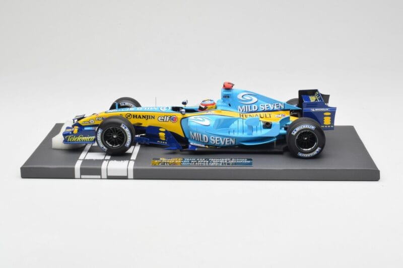 Renault F1 Team R25 #5 F. Alonso 3rd Place Brazil GP 2005 World Champion Minichamps 1:18 117051705 Metalli