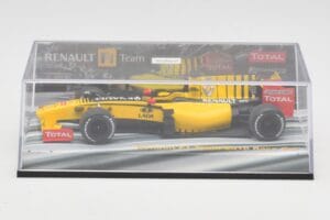Renault R30 #11 R. Kubica Race Car 2010 Minichamps 1:43 403100081 Metalli — kuva 4 / 6
