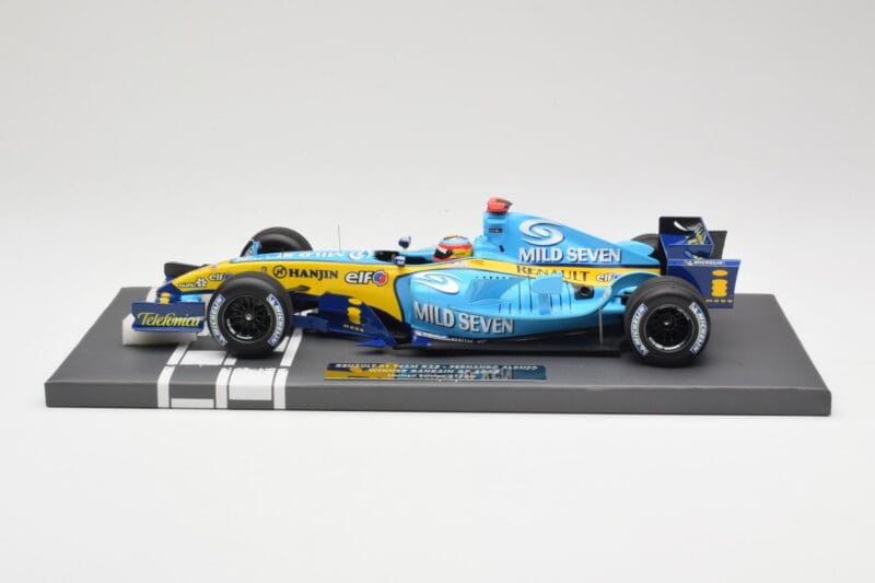 Renault R25 #5 F. Alonso Bahrain GP 2005 Minichamps 1:18 117050305 Hartsi