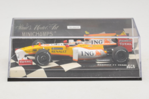 Renault R29 #8 N. Piquet Jr. F1 2009 Minichamps 1:43 400090008 Metalli — kuva 4 / 5