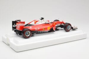 Scuderia Ferrari SF16-H #5 S. Vettel Italian GP 2016 BBR 1:18 BBR181625 Metalli — kuva 2 / 7