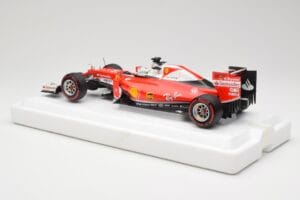 Scuderia Ferrari SF16-H #5 S. Vettel Italian GP 2016 BBR 1:18 BBR181625 Metalli — kuva 5 / 7