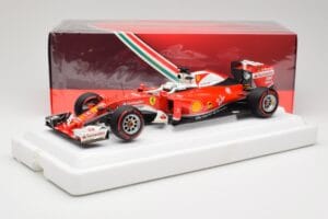 Scuderia Ferrari SF16-H #5 S. Vettel Italian GP 2016 BBR 1:18 BBR181625 Metalli — kuva 7 / 7