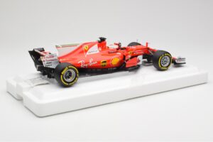Scuderia Ferrari SF70H #5 S. Vettel Winner Australian GP 2017 End of Race BBR 1:18 BBR181705-E Metalli — kuva 2 / 7