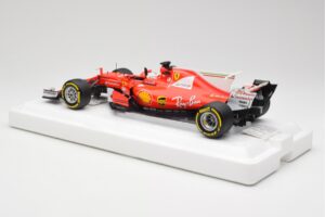 Scuderia Ferrari SF70H #5 S. Vettel Winner Australian GP 2017 End of Race BBR 1:18 BBR181705-E Metalli — kuva 5 / 7