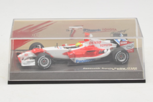 Toyota TF105 #17 R. Schumacher Panasonic Toyota Racing F1 2005 Minichamps 1:43 AM58296 Metalli — kuva 4 / 5