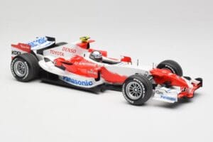 Toyota TF107 #12 J. Trulli F1 Launch Livery 2007 Minichamps 1:18 AM601321 Metalli — kuva 4 / 6