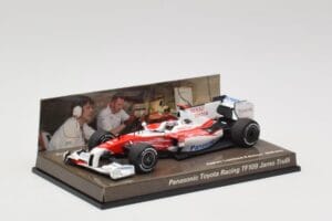 Toyota TF109 Panasonic Toyota Racing #9 J. Trulli F1 2009 Minichamps 1:43 AM62130 Metalli — kuva 2 / 5