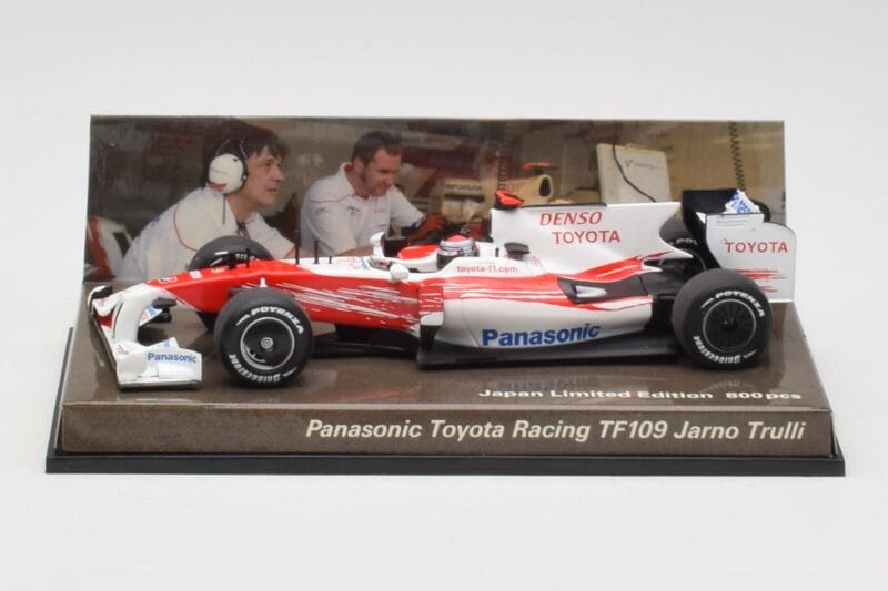 Toyota TF109 Panasonic Toyota Racing #9 J. Trulli F1 2009 Minichamps 1:43 AM62130 Metalli