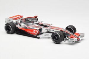 McLaren MP4-22 Mercedes #1 F. Alonso Showcar 2007 Minichamps 1:18 533071871 Metalli — kuva 4 / 6
