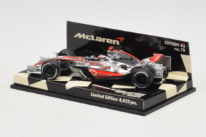 McLaren MP4-22 Mercedes #1 F. Alonso Vodafone McLaren Showcar F1 2007 Minichamps 1:43 530074371 Metalli — kuva 3 / 5