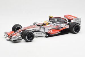 McLaren MP4-22 Mercedes #2 L. Hamilton 2007 Dealer Edition Minichamps 1:18 530071802 Metalli