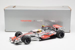 McLaren MP4-22 Mercedes #2 L. Hamilton 2007 Dealer Edition Minichamps 1:18 530071802 Metalli — kuva 6 / 6