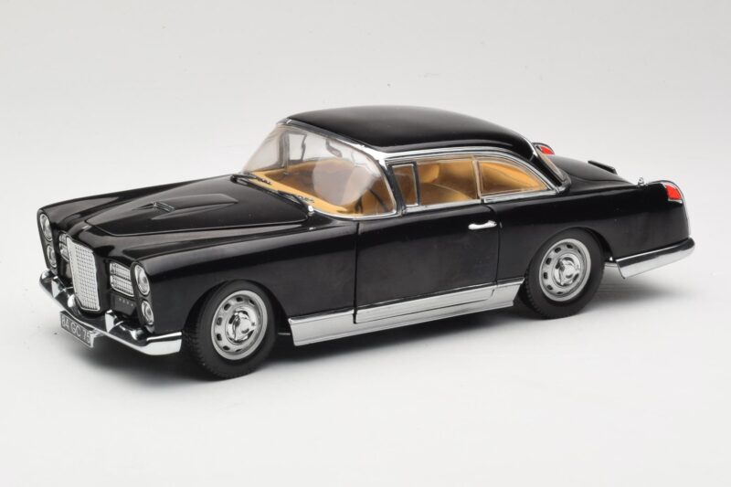 Facel Vega HK500 Musta Sun Star 1:18 3751 Metalli