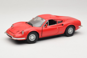 Ferrari Dino 246 GT Punainen Anson 1:18 303597 Metalli