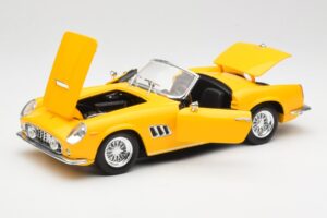 Ferrari 250 GT California Spider Keltainen Hot Wheels 1:18 23905 Metalli — kuva 2 / 8