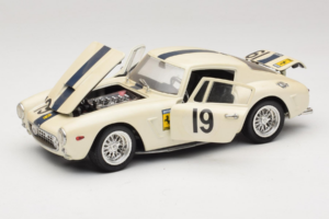 Ferrari 250 GT SWB Berlinette #19 Tour de France Automobile 1961 Eagles Race 1:18 6500 Metalli — kuva 2 / 8