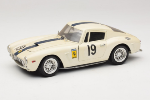 Ferrari 250 GT SWB Berlinette #19 Tour de France Automobile 1961 Eagles Race 1:18 6500 Metalli