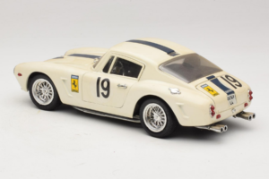 Ferrari 250 GT SWB Berlinette #19 Tour de France Automobile 1961 Eagles Race 1:18 6500 Metalli — kuva 7 / 8