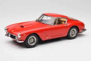Ferrari 250 GT SWB Punainen CMC 1:18 M-046 Metalli