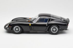 Ferrari 250 GTO Musta Kyosho 1:18 08431BK Metalli — kuva 4 / 8