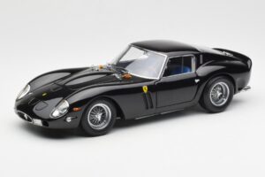 Ferrari 250 GTO Musta Kyosho 1:18 08431BK Metalli