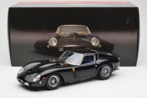Ferrari 250 GTO Musta Kyosho 1:18 08431BK Metalli — kuva 8 / 8