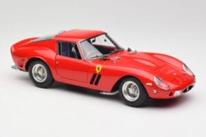 Ferrari 250 GTO London Show Punainen CMC 1:18 M-256 Metalli — kuva 4 / 6