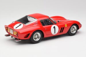 Ferrari 250 GTO #1 P. Rodriguez / W. Mairesse Paris 1000km 1962 CMC 1:18 M-254 Metalli — kuva 2 / 6