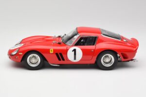 Ferrari 250 GTO #1 P. Rodriguez / W. Mairesse Paris 1000km 1962 CMC 1:18 M-254 Metalli — kuva 3 / 6