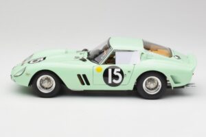 Ferrari 250 GTO #15 S. Moss / G. Hill Goodwood 1962 CMC 1:18 M-247 Metalli — kuva 3 / 6
