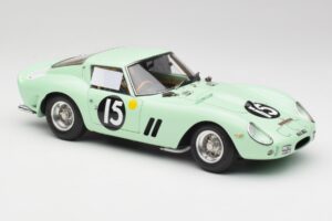 Ferrari 250 GTO #15 S. Moss / G. Hill Goodwood 1962 CMC 1:18 M-247 Metalli — kuva 4 / 6