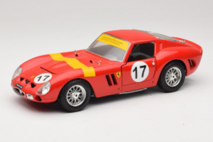 Ferrari 250 GTO #17 Bburago Sammlerborse Punainen Bburago 1:18 3007-P1 Metalli