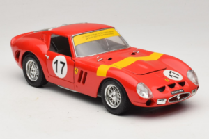 Ferrari 250 GTO #17 Bburago Sammlerborse Punainen Bburago 1:18 3007-P1 Metalli — kuva 6 / 8