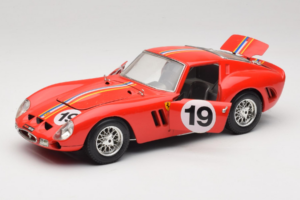 Ferrari 250 GTO #19 Punainen Raidat 1962 Bburago 1:18 3011-P3 Metalli — kuva 2 / 8