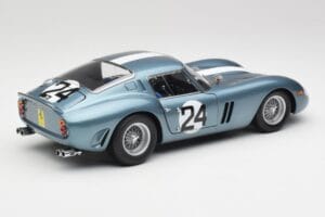 Ferrari 250 GTO #24 P. Rodriguez 12 Hours of Sebring GT3.0 Winner 1962 Kyosho 1:18 08438D Metalli — kuva 3 / 8