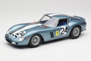 Ferrari 250 GTO #24 P. Rodriguez 12 Hours of Sebring GT3.0 Winner 1962 Kyosho 1:18 08438D Metalli