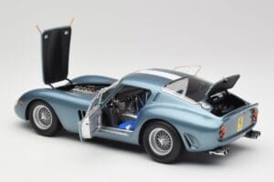 Ferrari 250 GTO #24 P. Rodriguez 12 Hours of Sebring GT3.0 Winner 1962 Kyosho 1:18 08438D Metalli — kuva 5 / 8