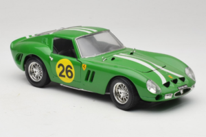 Ferrari 250 GTO #26 Vihreä Valkoiset Raidat 1962 Bburago 1:18 3011-G3 Metalli — kuva 6 / 8