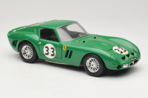 Ferrari 250 GTO #33 Vihreä Bburago 1:18 3011-G1 Metalli — kuva 6 / 8