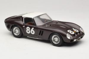 Ferrari 250 GTO #86 Musta Bburago 1:18 3011-B1 Metalli — kuva 6 / 8