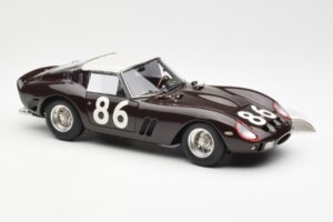 Ferrari 250 GTO #86 Targa Florio 1962 CMC 1:18 M-156 Metalli — kuva 4 / 6